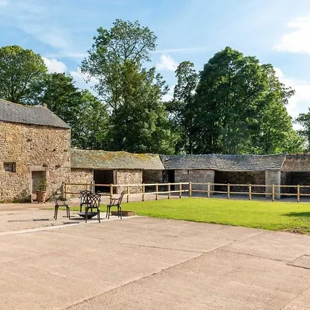 Ruecroft, An Eco & Dog Friendly With A Hot Tub, 10 Minutes From Ullswater Penruddock